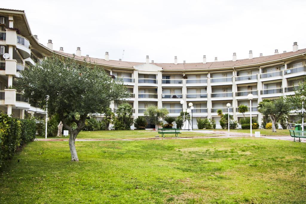 Golf St Jordi 2 Planet Costa Dorada Apartman Cambrils Kültér fotó